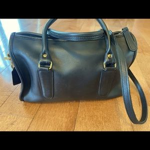 Vintage coach Madison speedy doctor bag black excellent condition!